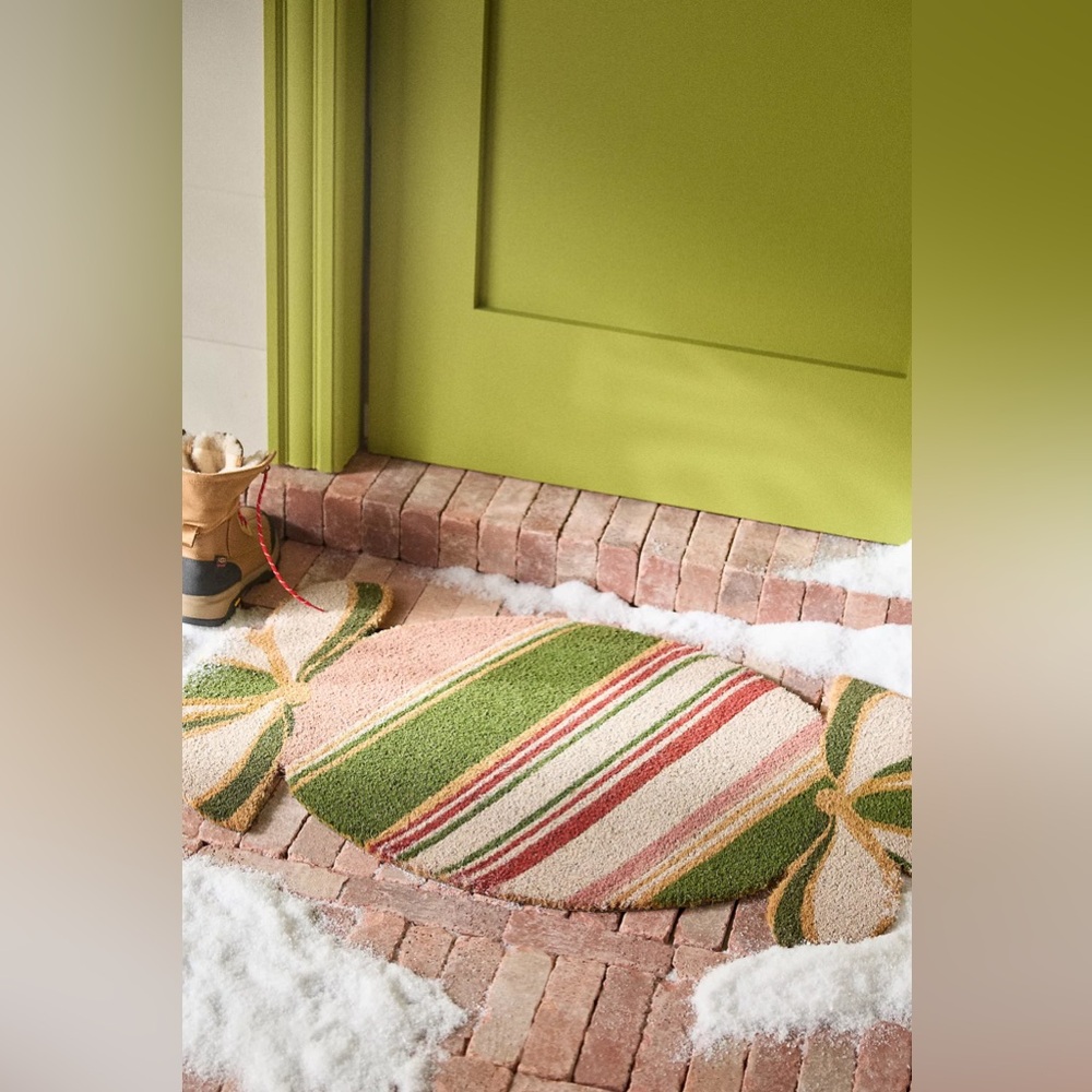 Anthropologie CANDY-SHAPED COIR PRINTED DOORMAT
Style No. 101535433